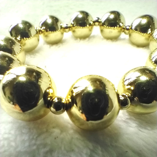 Gold Stainless Steel Bead Stretch Bracelet detail 2