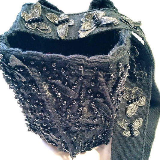 Black Wayuu Embroidered Bag with Shine Touch