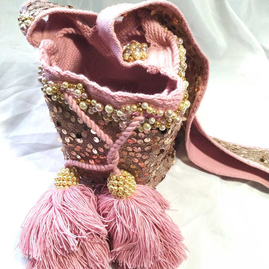 Vibrant Pink Wayuu Bag with Chic Gold Metal Accents
