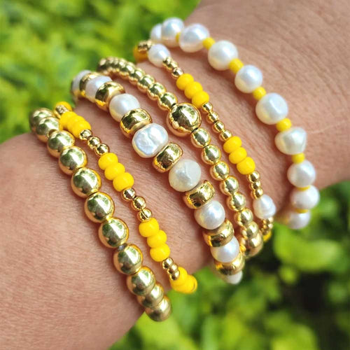 Freshwater Pearls Bracelet Set in Yellow
