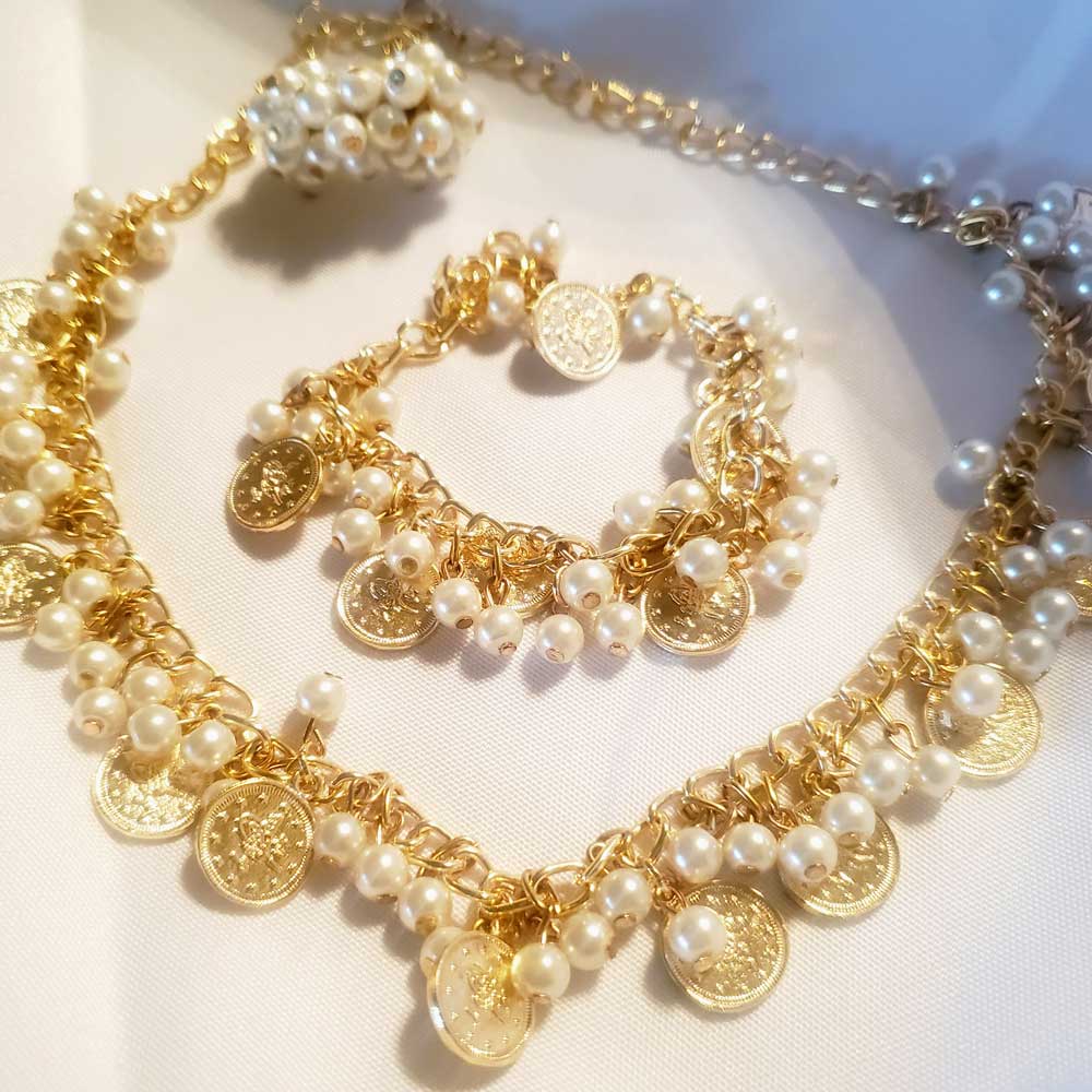 Pearls and Coins Necklace Set